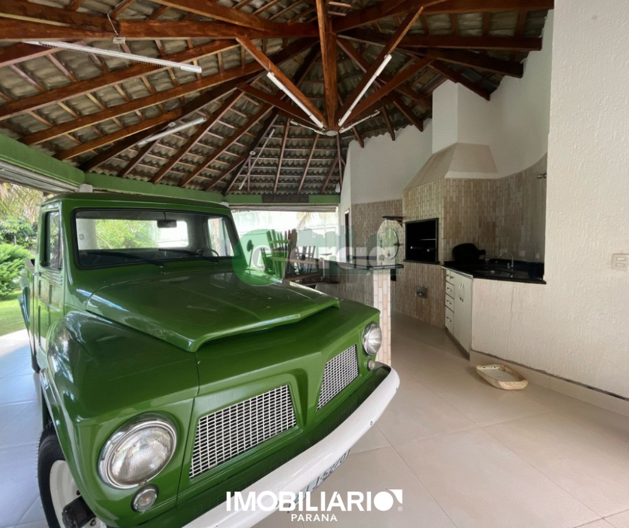 Sobrado para  Venda em Umuarama pela Garcia Imóveis