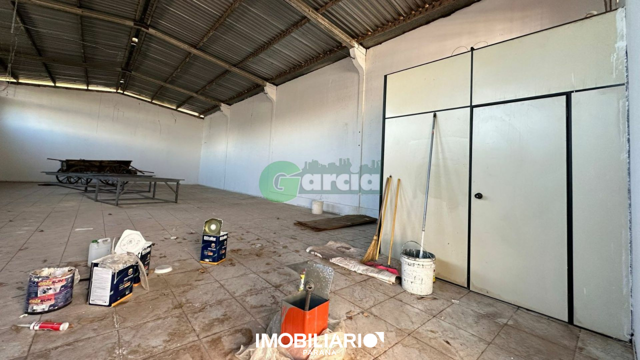 Salão Comercial para  Alugar em Umuarama pela Garcia Imóveis