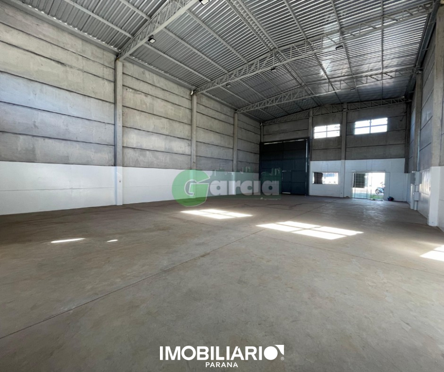 Salão Comercial para  Alugar em Umuarama pela Garcia Imóveis