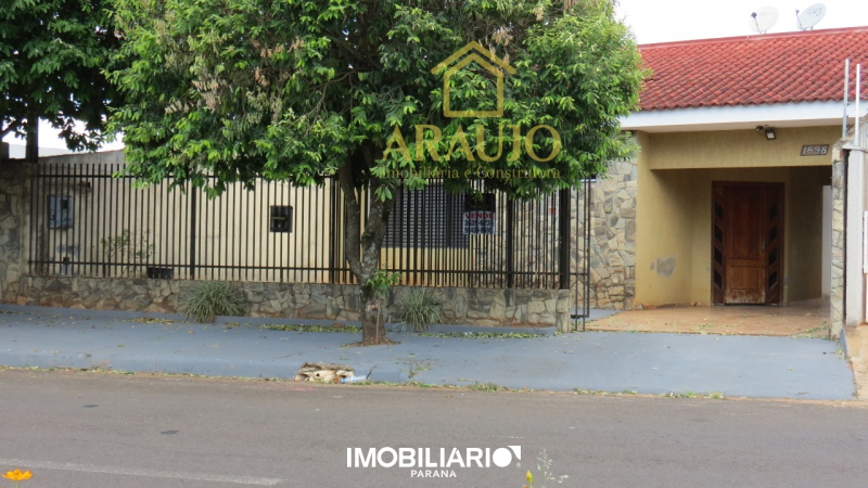 Residência para  Venda em Umuarama pela Araujo