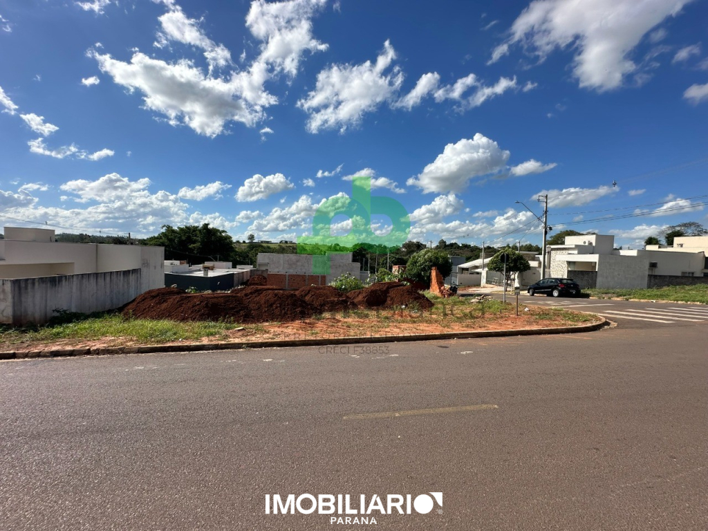 Terreno para  Venda em Umuarama pela Paullyne Bianca corretora de imóveis