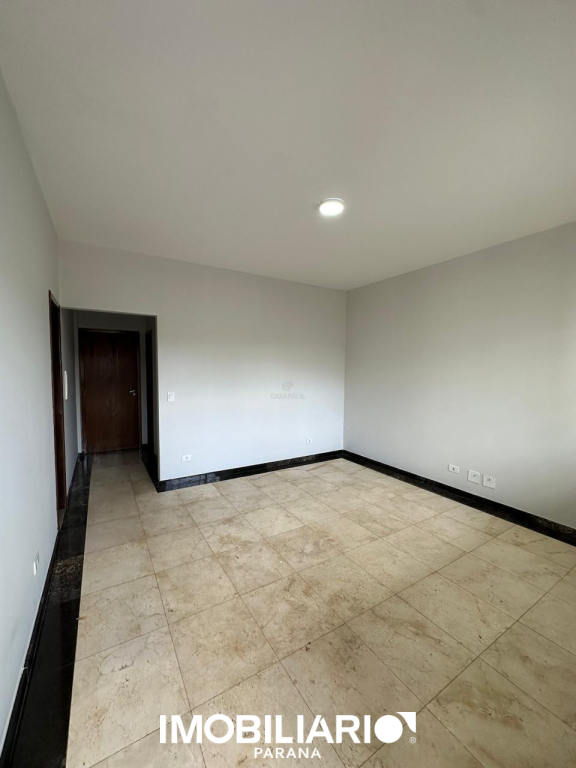 Sobrado para  Venda em Campo Mourão pela Casa fácil