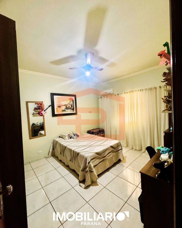 Residência para  Venda em Umuarama pela Peteno Imóveis