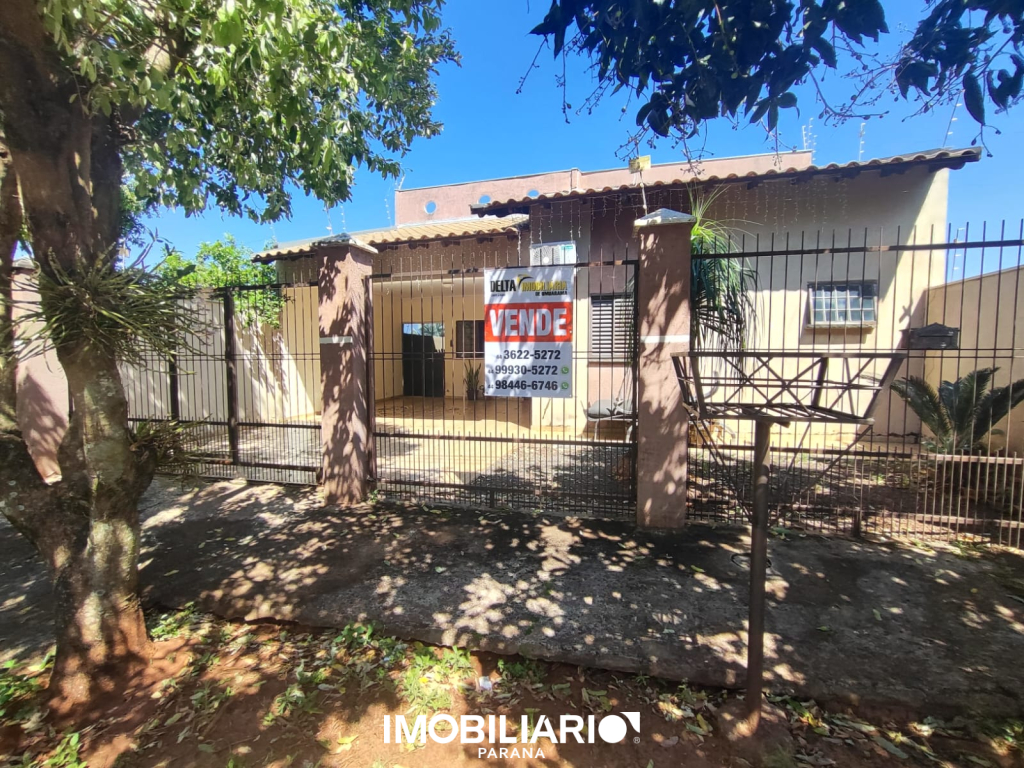 Residência para  Venda em Umuarama pela Delta