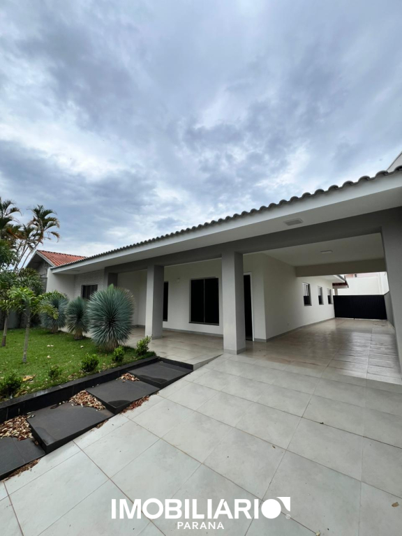 Residência para  Venda em Umuarama pela Caetano & Otávio