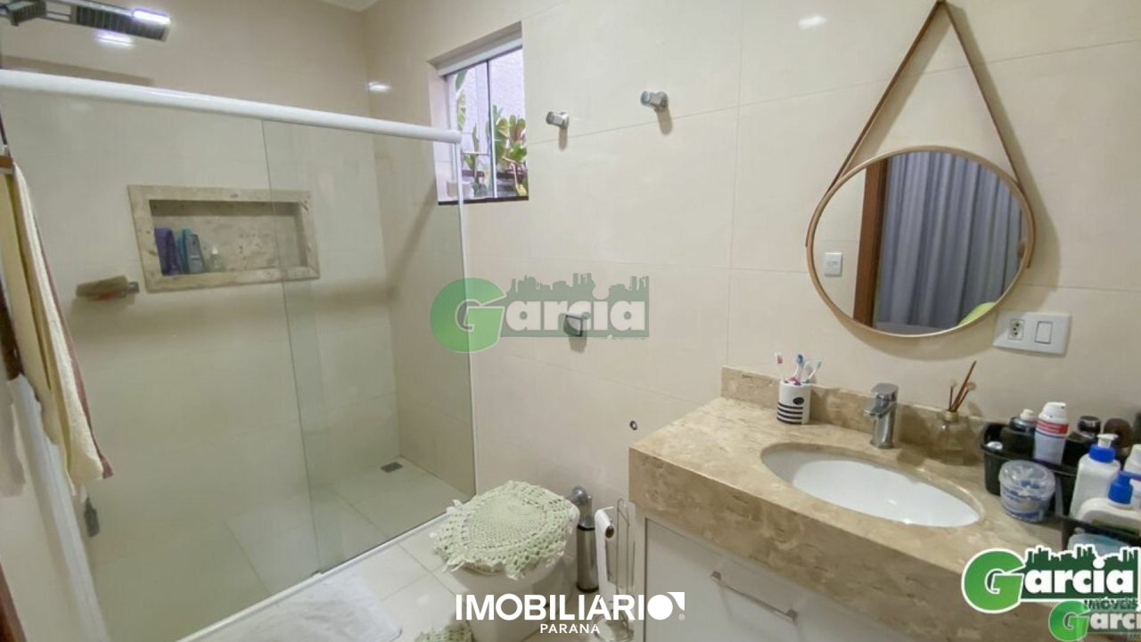 Residência para  Venda em Umuarama pela Garcia Imóveis