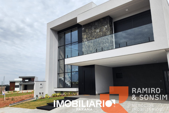 Sobrado para  Venda em Umuarama pela Ramiro e Sonsin negócios imobiliários