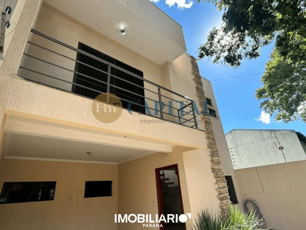 Sobrado para  Venda em Umuarama pela FBF Capital