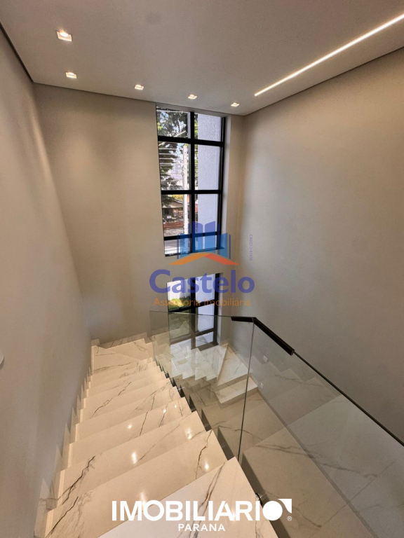 Sobrado para  Venda em Umuarama pela Castelo Assessoria Imobiliária