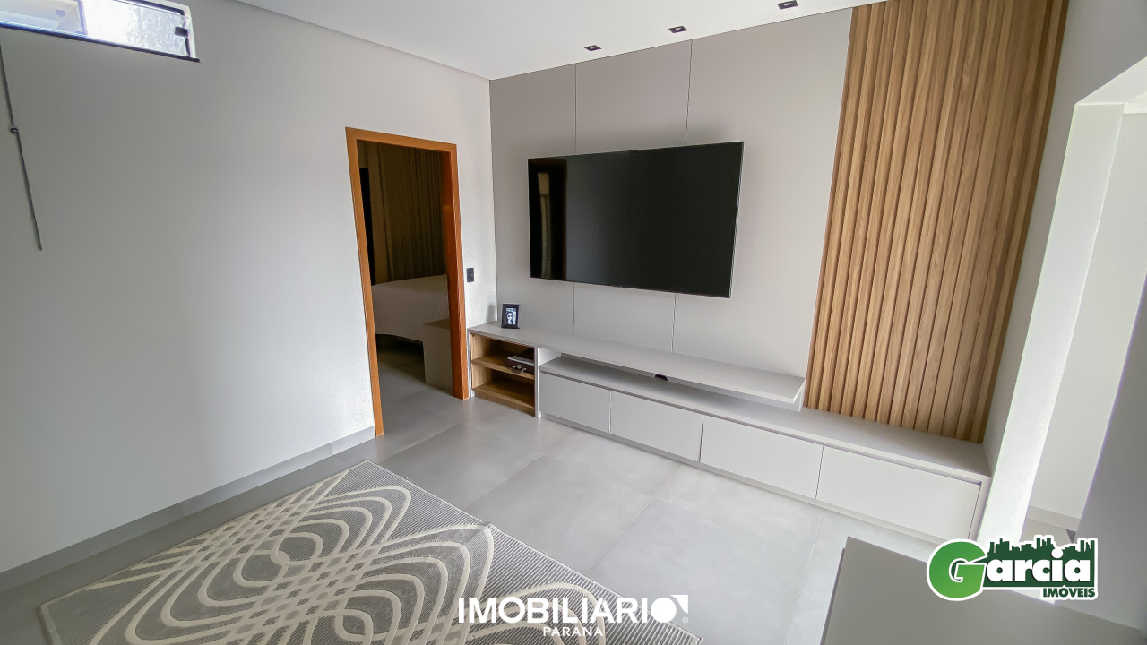 Sobrado para  Venda em Umuarama pela Garcia Imóveis