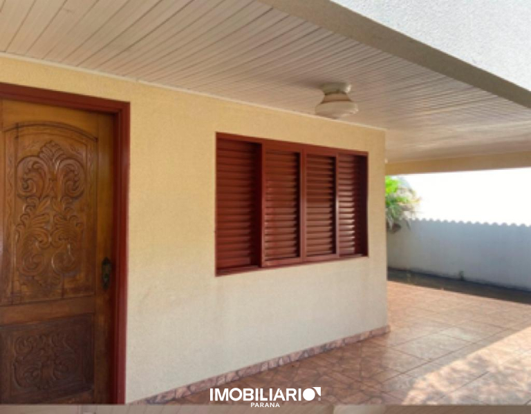 Residência para  Venda em Umuarama pela Elisia Neves