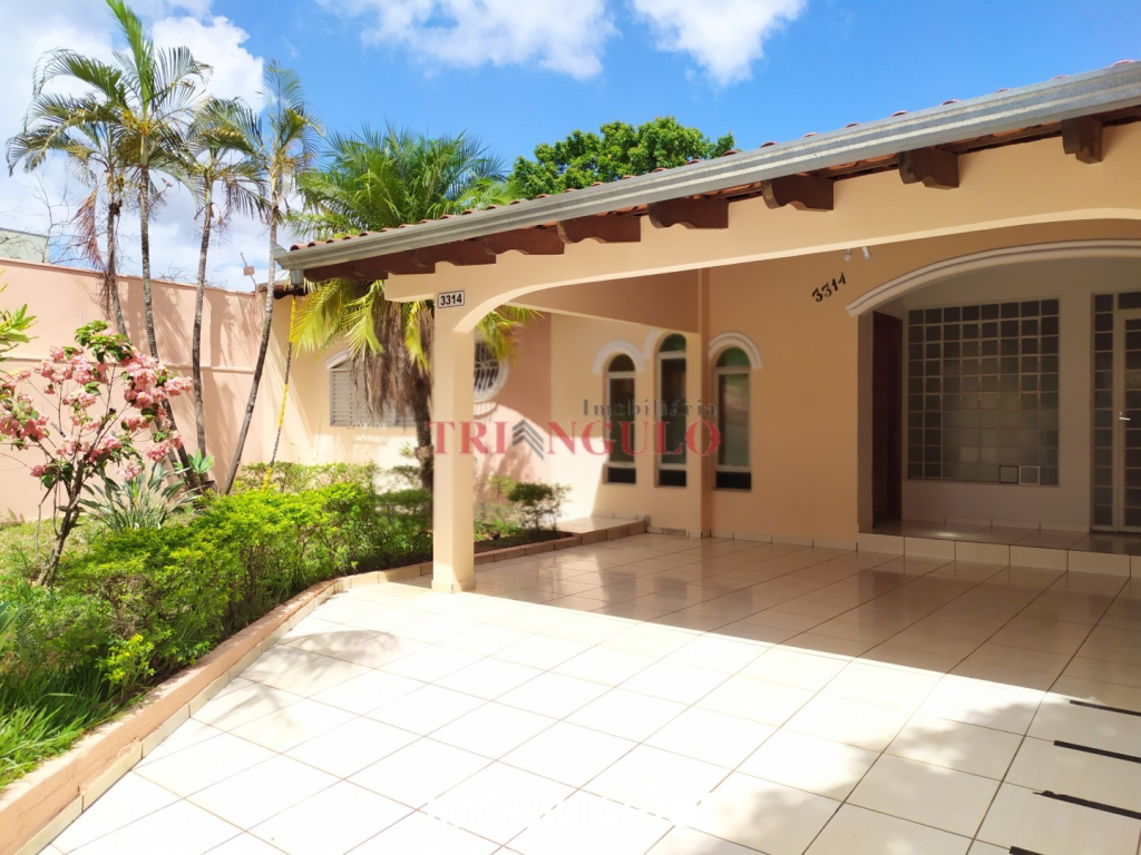 Residência para  Venda em Umuarama pela Imobiliária Triangulo