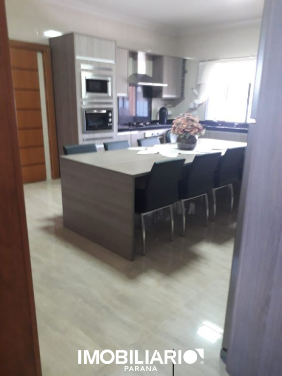 Residência para  Venda em Campo Mourão pela Tapowik Imóveis