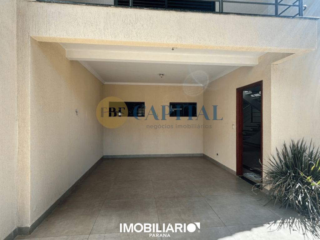 Sobrado para  Venda em Umuarama pela FBF Capital