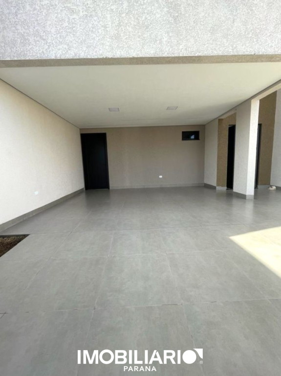 Sobrado para  Venda em Campo Mourão pela Tapowik Imóveis