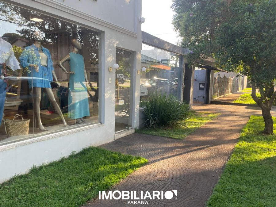 Sobrado para  Venda em Campo Mourão pela Tapowik Imóveis