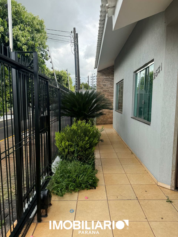 Residência para  Venda em Umuarama pela Garcia Imóveis