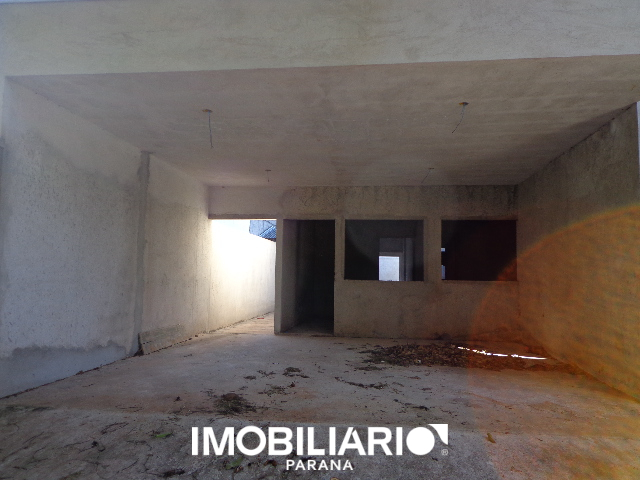 casa dos fundos com 3 quartos