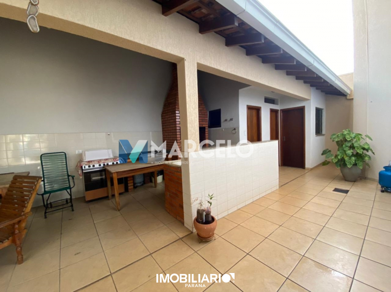 Sobrado para  Venda em Umuarama pela Marcelo