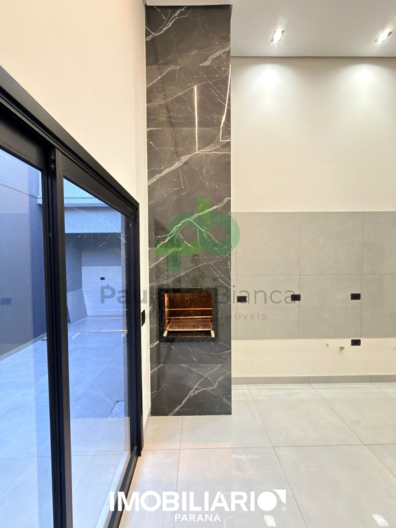 Residência para  Venda em Umuarama pela Paullyne Bianca corretora de imóveis