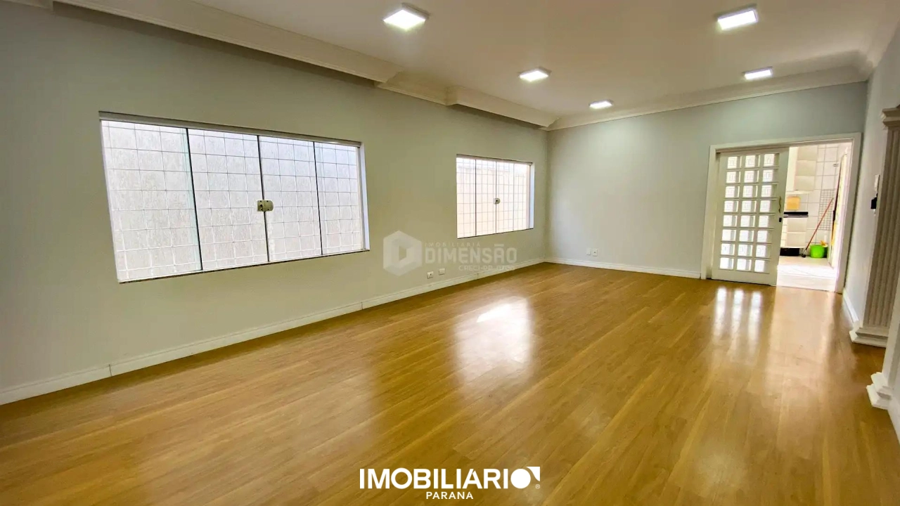 Residência para  Venda em Umuarama pela Dimensão