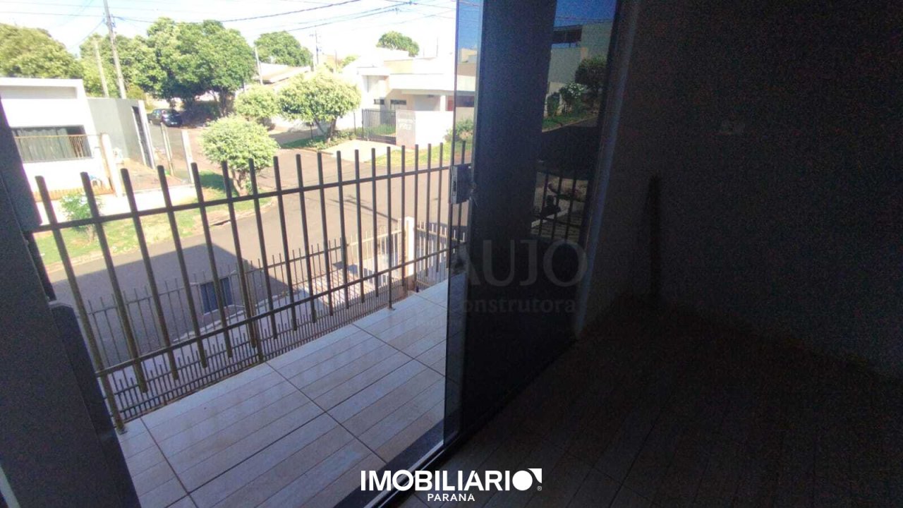 Sobrado para  Venda em Ivaté pela Araujo