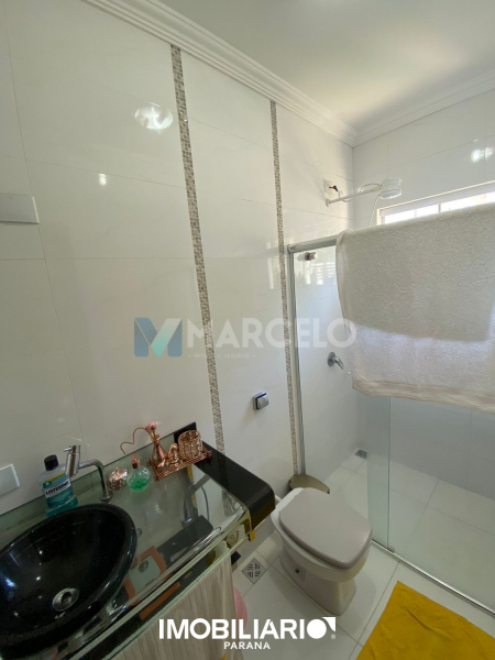 Residência para  Venda em Umuarama pela Marcelo