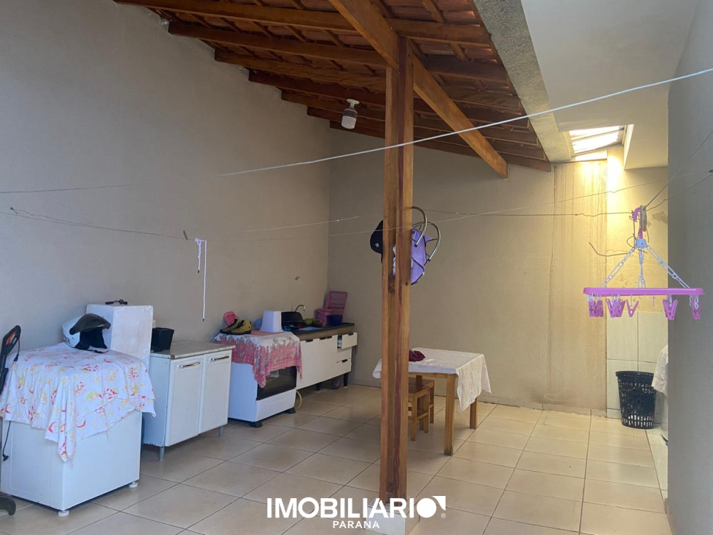 Residência para  Venda em Umuarama pela Elisia Neves