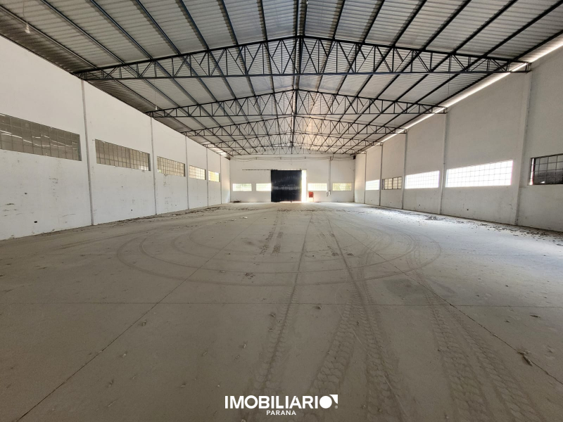 Salão Comercial para  Alugar em Umuarama pela Delta