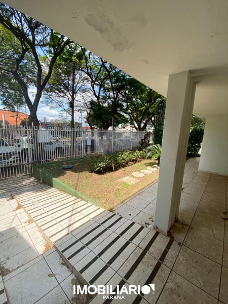 Residência para  Venda em Umuarama pela Caetano & Otávio