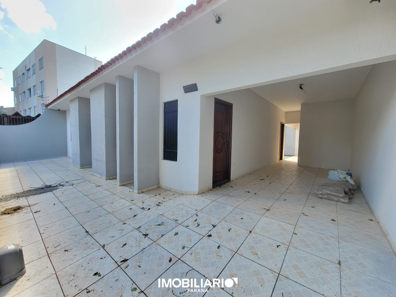 Residência para  Venda em Umuarama pela Delta