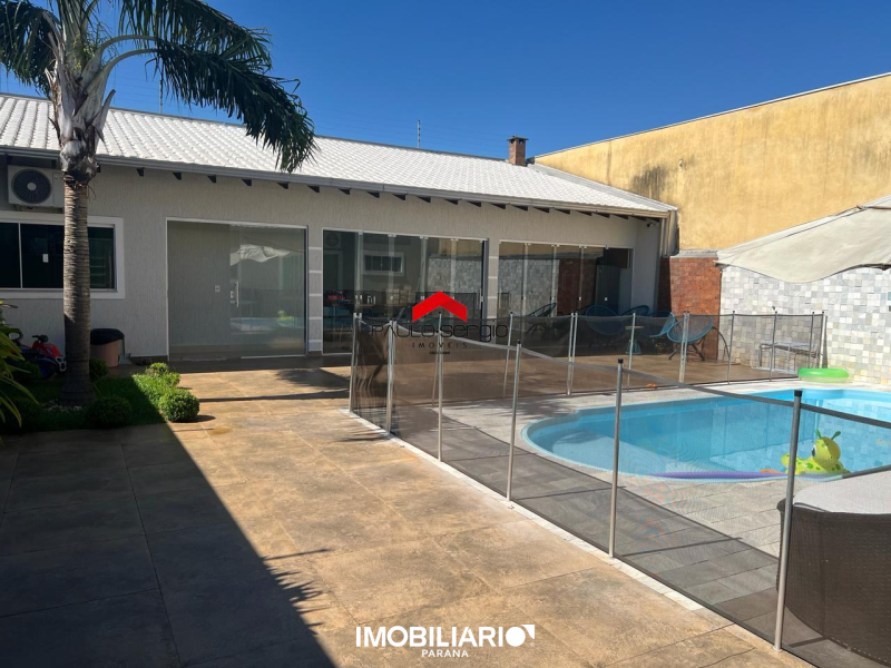 Residência para  Venda em Umuarama pela Paulo Sergio