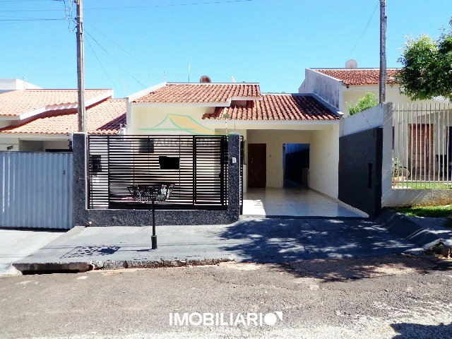 Residência para  Venda em Umuarama pela Araujo