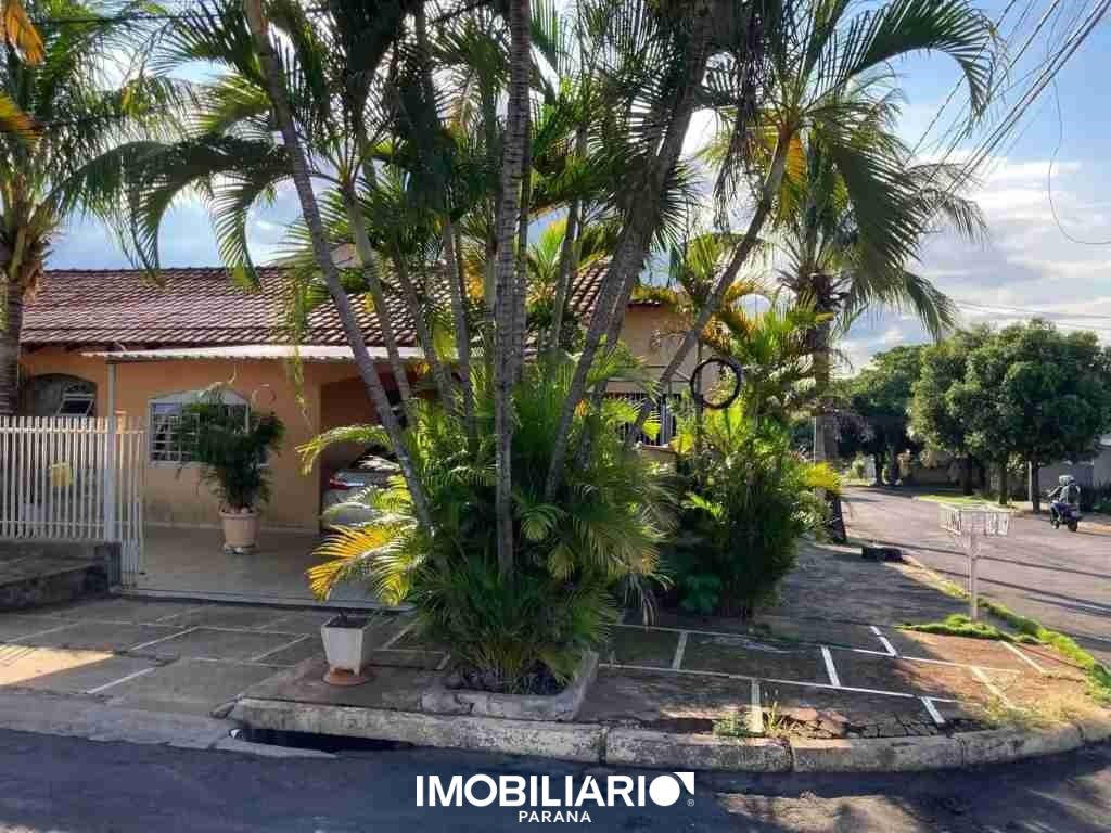 Residência para  Venda em Umuarama pela Delta