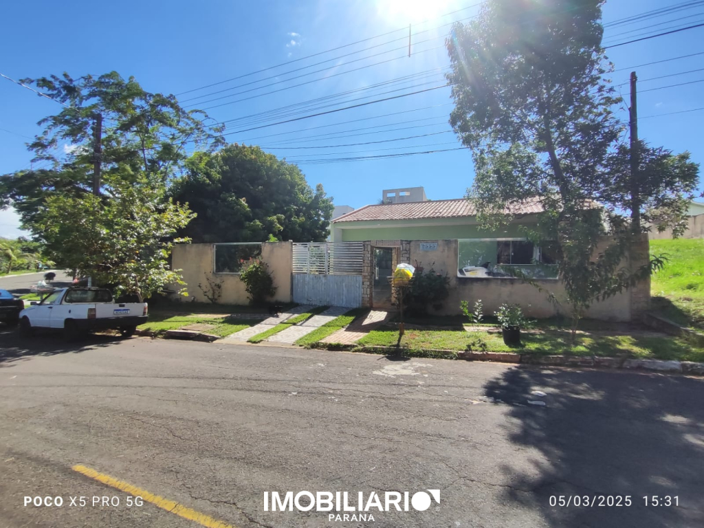 Residência para  Venda em Umuarama pela Delta