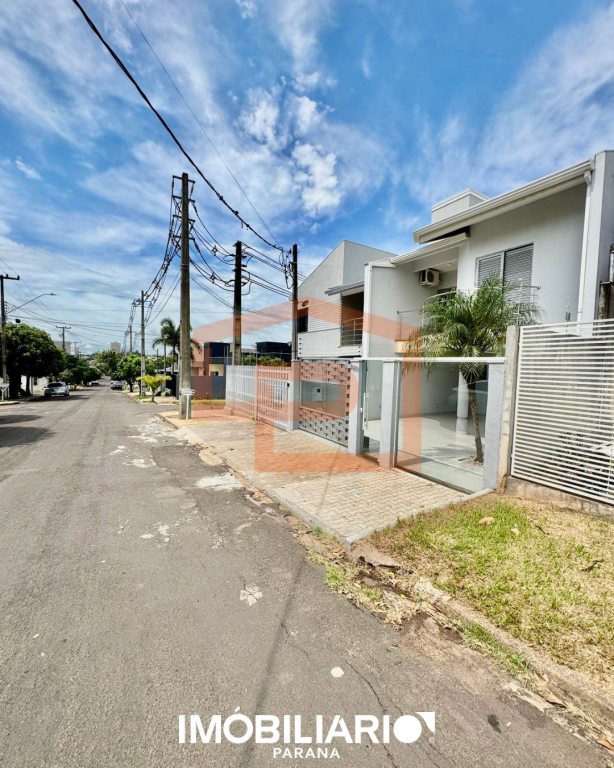 Sobrado para  Venda em Umuarama pela Peteno Imóveis