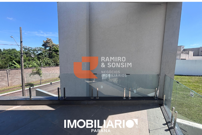 Sobrado para  Venda em Umuarama pela Ramiro e Sonsin negócios imobiliários