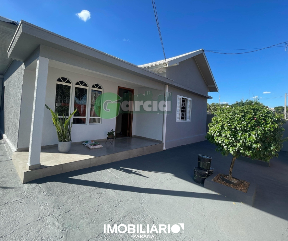 Residência para  Venda em Umuarama pela Garcia Imóveis
