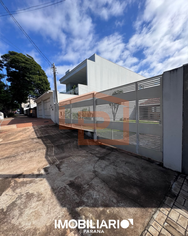 Residência para  Venda em Umuarama pela Peteno Imóveis