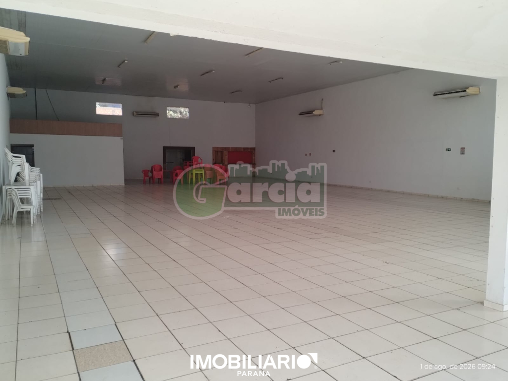 Salão Comercial para  Alugar em Umuarama pela Garcia Imóveis