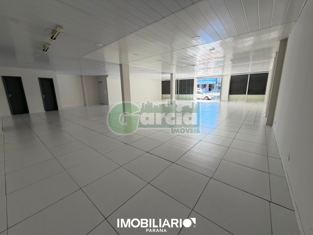 Salão Comercial para  Alugar em Umuarama pela Garcia Imóveis