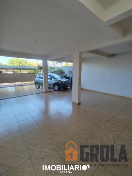 Sobrado para  Venda em Campo Mourão pela Grola Negócios Imobiliários