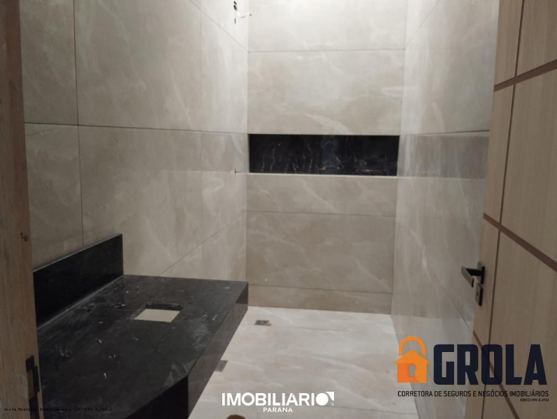 Sobrado para  Venda em Campo Mourão pela Grola Negócios Imobiliários