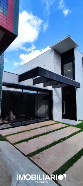 Sobrado para  Venda em Umuarama pela Shiotani Imóveis