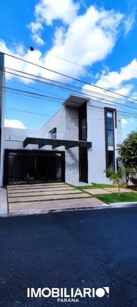 Sobrado para  Venda em Umuarama pela Shiotani Imóveis