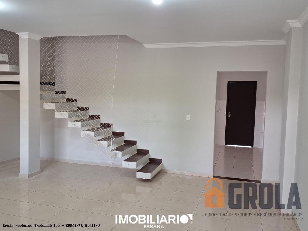 Sobrado para  Venda em Campo Mourão pela Grola Negócios Imobiliários