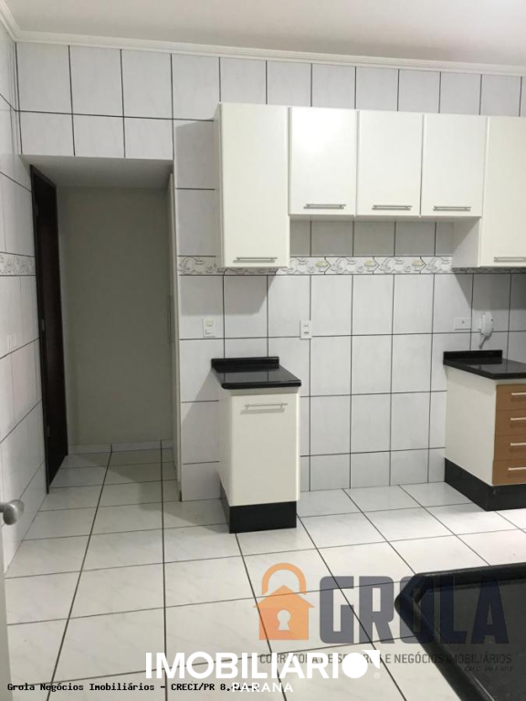 Sobrado para  Venda em Campo Mourão pela Grola Negócios Imobiliários