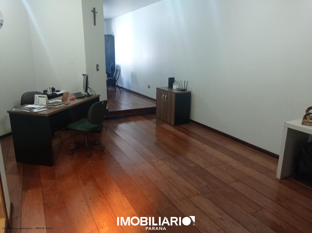 Sobrado para  Venda em Campo Mourão pela Grola Negócios Imobiliários