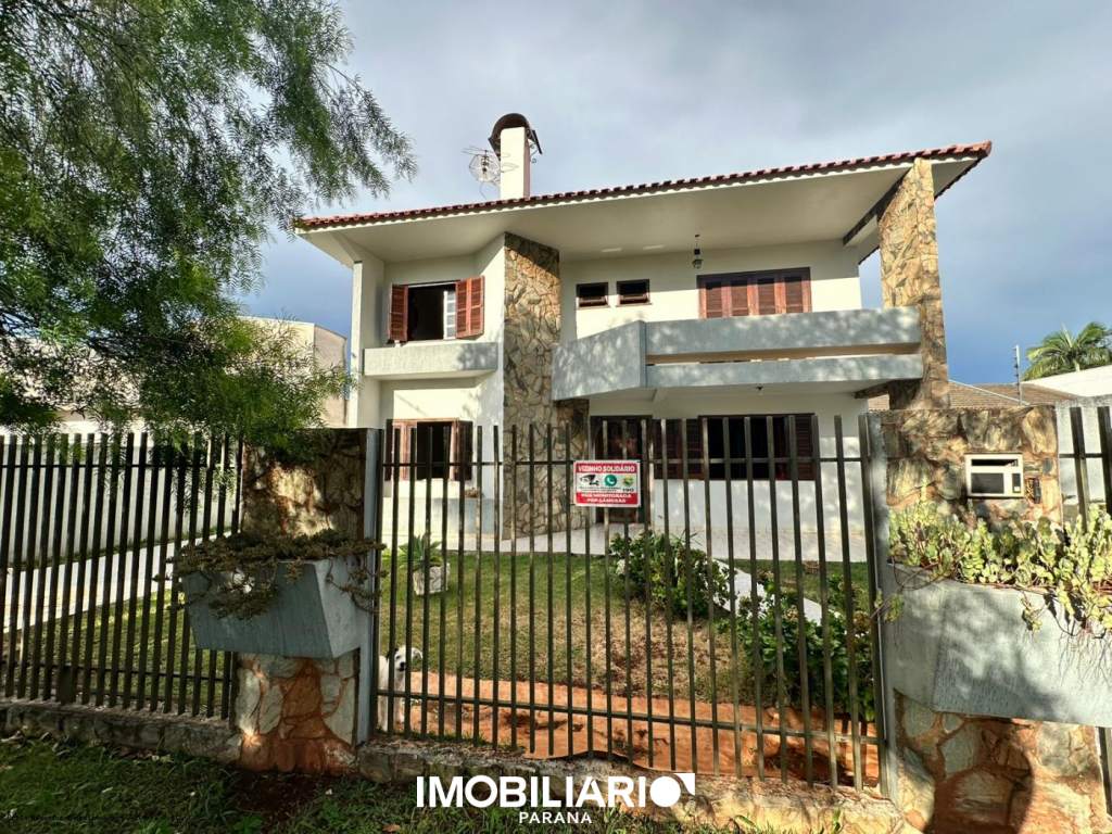 Sobrado para  Venda em Campo Mourão pela Grola Negócios Imobiliários