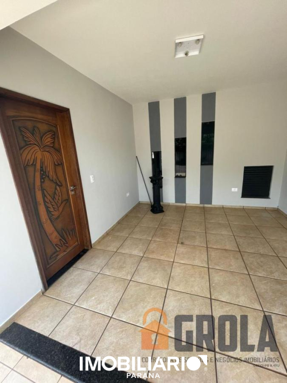 Sobrado para  Venda em Campo Mourão pela Grola Negócios Imobiliários